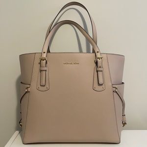 Michael Kors Leather Handbag